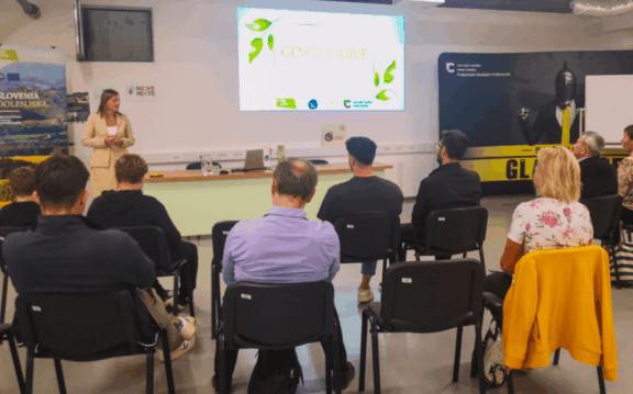 Delavnica o gostoljubju in komunikaciji v turizmu