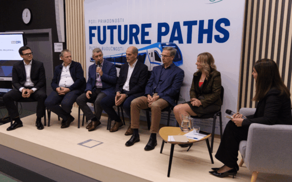 MEDDRŽAVNI FORUM »POTI PRIHODNOSTI LJUBLJANA – NOVO MESTO – KARLOVEC – ZAGREB«