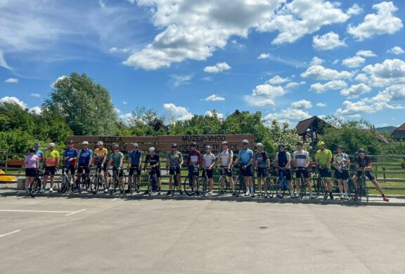 Prvi dolenjski brevet S kolesom po Dolenjski uspel